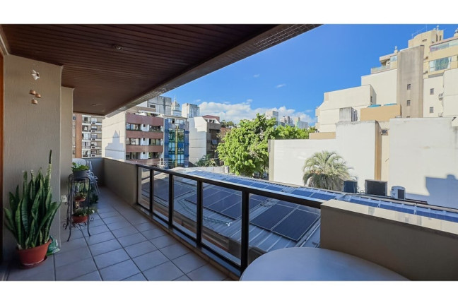 Imagem Apartamento com 3 Quartos à Venda, 121 m² em Auxiliadora - Porto Alegre Imagem Apartamento com 3 Quartos à Venda, 121 m² em Auxiliadora - Porto Alegre