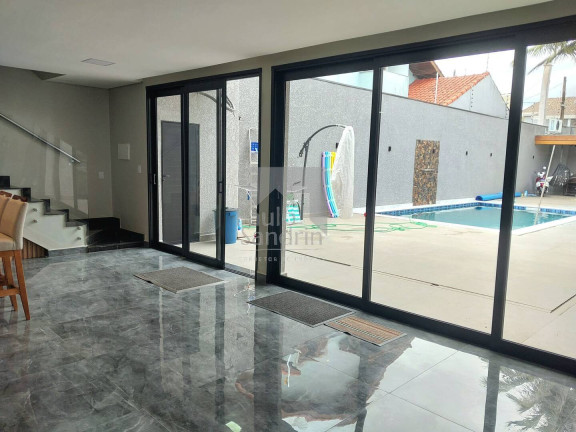 Imagem Casa com 5 Quartos para Temporada, em Jardim Beira Mar - Peruíbe Imagem Casa com 5 Quartos para Temporada, em Jardim Beira Mar - Peruíbe