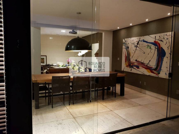 Imagem Casa com 4 Quartos à Venda, 354 m² em Santa Lúcia - Belo Horizonte Imagem Casa com 4 Quartos à Venda, 354 m² em Santa Lúcia - Belo Horizonte