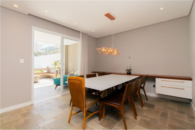 Imagem Casa com 4 Quartos à Venda, 660 m² em Vila Carrão - São Paulo Imagem Casa com 4 Quartos à Venda, 660 m² em Vila Carrão - São Paulo