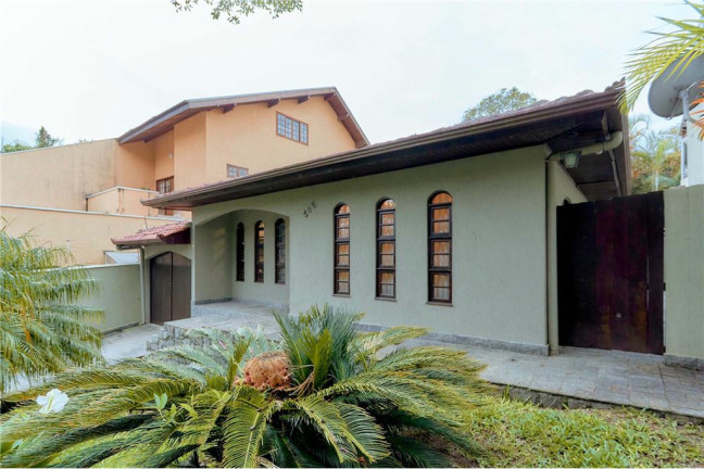 Imagem Casa com 3 Quartos à Venda, 189 m² em Barreirinha - Curitiba Imagem Casa com 3 Quartos à Venda, 189 m² em Barreirinha - Curitiba