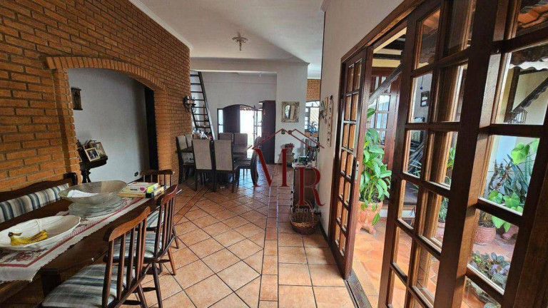 Imagem Casa com 3 Quartos à Venda, 165 m² em Canto Do Forte - Praia Grande