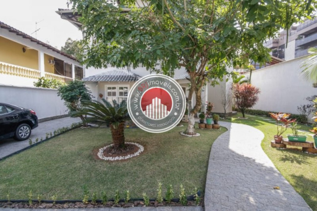 Imagem Casa com 4 Quartos à Venda, 750 m² em Barra Da Tijuca - Rio De Janeiro Imagem Casa com 4 Quartos à Venda, 750 m² em Barra Da Tijuca - Rio De Janeiro