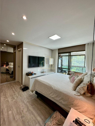 Imagem Imóvel com 4 Quartos à Venda, 156 m² em Pituaçu - Salvador Imagem Imóvel com 4 Quartos à Venda, 156 m² em Pituaçu - Salvador