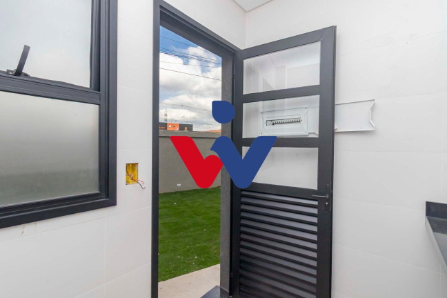 Imagem Casa com 4 Quartos à Venda, 180 m² em Uberaba - Curitiba Imagem Casa com 4 Quartos à Venda, 180 m² em Uberaba - Curitiba