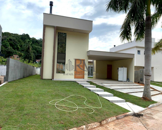 Casa com 3 Quartos à Venda,  em Cachoeira Do Bom Jesus - Florianópolis