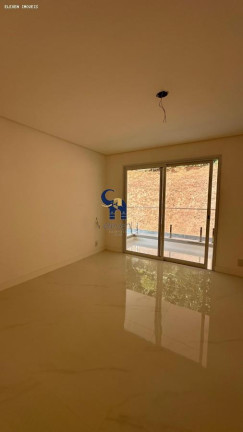 Imagem Casa com 5 Quartos à Venda, 270 m² em Alphaville I - Salvador Imagem Casa com 5 Quartos à Venda, 270 m² em Alphaville I - Salvador