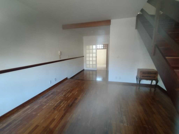 Imagem Casa com 2 Quartos à Venda,  em Tristeza - Porto Alegre