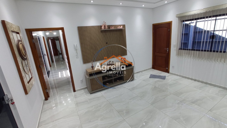Imagem Casa com 4 Quartos à Venda, 263 m² em Jardim Bi-centenário - Mogi Mirim Imagem Casa com 4 Quartos à Venda, 263 m² em Jardim Bi-centenário - Mogi Mirim
