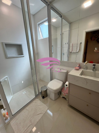 Imagem Imóvel com 3 Quartos à Venda, 159 m² em Meia Praia - Itapema