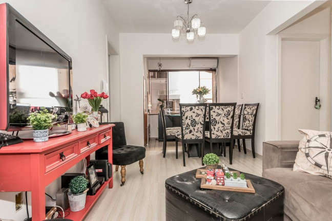 Imagem Imóvel com 2 Quartos à Venda, 57 m² em Vila Nova - Porto Alegre Imagem Imóvel com 2 Quartos à Venda, 57 m² em Vila Nova - Porto Alegre