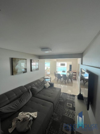 Imagem Apartamento com 3 Quartos à Venda, 148 m² em Centro - Balneário Camboriú Imagem Apartamento com 3 Quartos à Venda, 148 m² em Centro - Balneário Camboriú