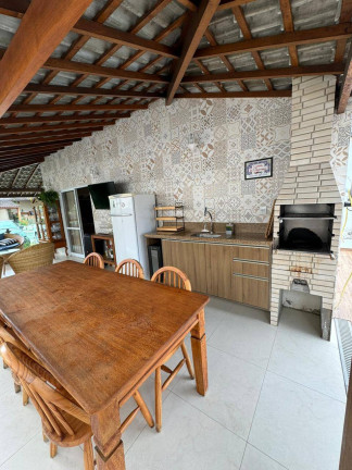 Foto do imóvel Casa de Condomínio com 4 Quartos à Venda, 300 m² em Buraquinho - Lauro De Freitas