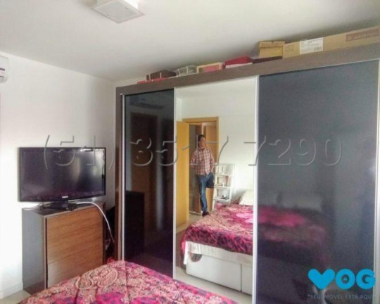 Imagem Imóvel com 2 Quartos à Venda, 68 m² em Menino Deus - Porto Alegre Imagem Imóvel com 2 Quartos à Venda, 68 m² em Menino Deus - Porto Alegre