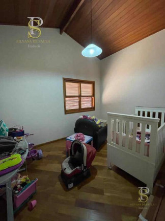 Imagem Casa com 3 Quartos à Venda, 250 m² em Jardim Sun Valley - Mairiporã Imagem Casa com 3 Quartos à Venda, 250 m² em Jardim Sun Valley - Mairiporã