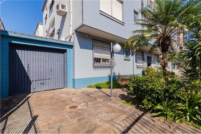 Imagem Imóvel com 2 Quartos à Venda, em Menino Deus - Porto Alegre Imagem Imóvel com 2 Quartos à Venda, em Menino Deus - Porto Alegre