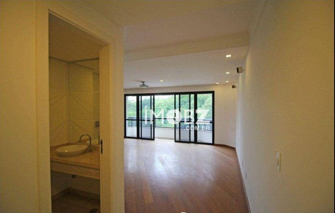 Imagem Imóvel com 4 Quartos à Venda, 220 m² em Morumbi - São Paulo Imagem Imóvel com 4 Quartos à Venda, 220 m² em Morumbi - São Paulo