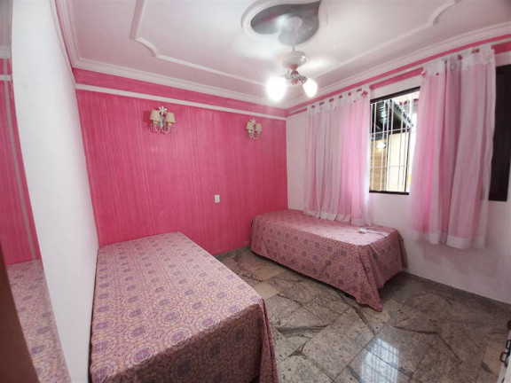 Imagem Casa com 5 Quartos à Venda, 450 m² em Balneário Flórida - Praia Grande Imagem Casa com 5 Quartos à Venda, 450 m² em Balneário Flórida - Praia Grande