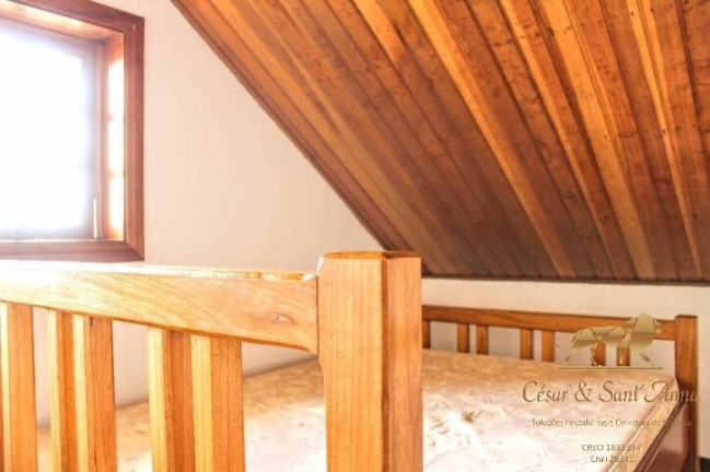 Imagem Casa com 4 Quartos à Venda, 180 m² em Alto Capivari - Campos Do Jordão