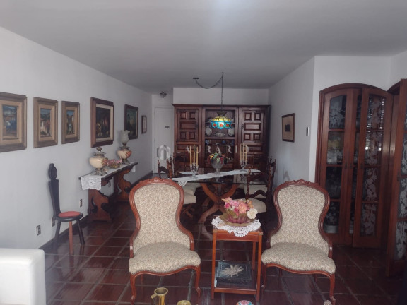 Imagem Apartamento com 3 Quartos à Venda, 105 m² em Copacabana - Rio De Janeiro