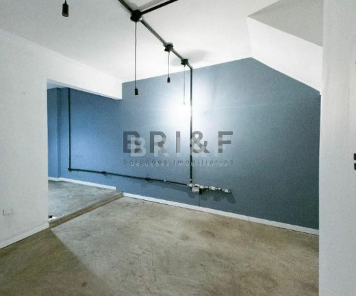 Imagem Sobrado com 3 Quartos à Venda, 256 m² em Moema - São Paulo