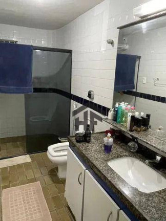 Imagem Casa com 3 Quartos à Venda, 360 m² em Cordeiro - Recife