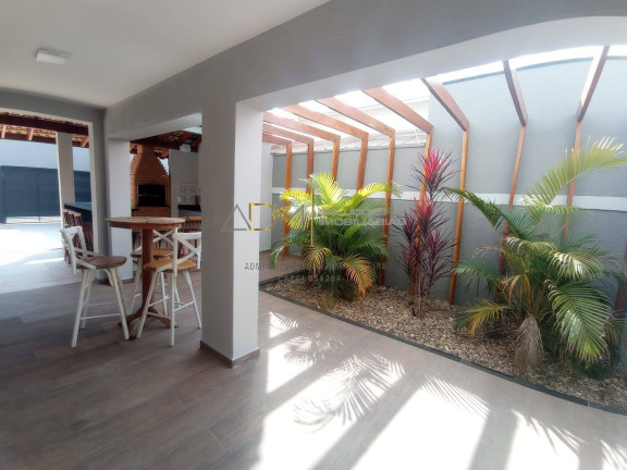 Sobrado com 4 Quartos à Venda, 320 m² em Jardim Paraíso - Botucatu