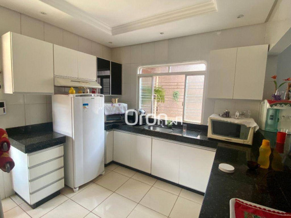 Imagem Sobrado com 3 Quartos à Venda, 400 m² em Jardim Guanabara - Goiânia Imagem Sobrado com 3 Quartos à Venda, 400 m² em Jardim Guanabara - Goiânia