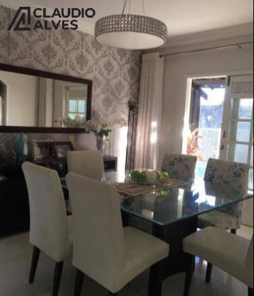 Imagem Casa com 4 Quartos à Venda, 180 m² em Feira De Santana Imagem Casa com 4 Quartos à Venda, 180 m² em Feira De Santana