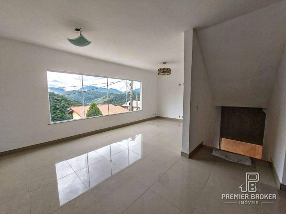 Imagem Casa com 4 Quartos à Venda, 216 m² em Albuquerque - Teresópolis Imagem Casa com 4 Quartos à Venda, 216 m² em Albuquerque - Teresópolis