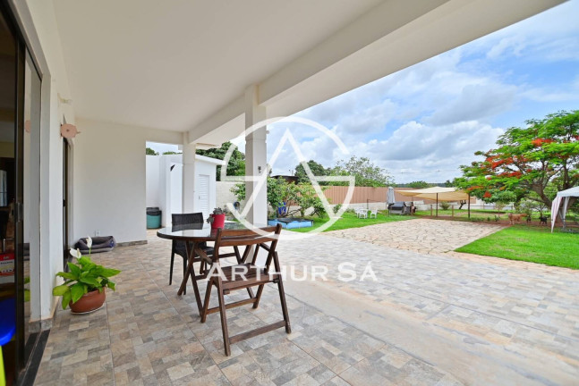Imagem Casa com 4 Quartos à Venda, 1.600 m² em Lago Norte - Brasília Imagem Casa com 4 Quartos à Venda, 1.600 m² em Lago Norte - Brasília