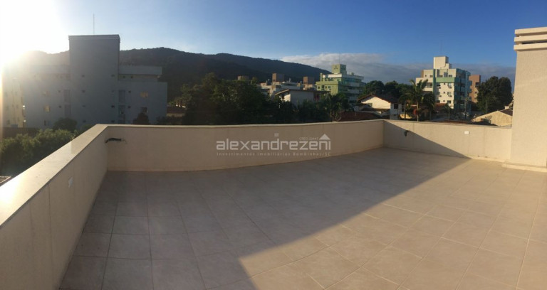 Apartamento com 2 Quartos à Venda, 140 m² em Bombas - Bombinhas