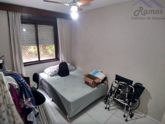 Imagem Imóvel com 3 Quartos à Venda, 67 m² em Cavalhada - Porto Alegre