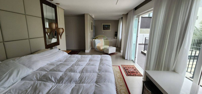 Imagem Apartamento com 4 Quartos à Venda, 411 m² em Praia Do Estaleiro - Balneário Camboriú Imagem Apartamento com 4 Quartos à Venda, 411 m² em Praia Do Estaleiro - Balneário Camboriú