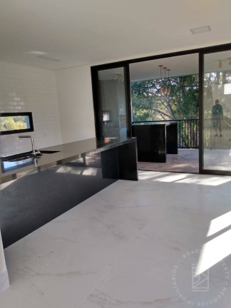 Imagem Casa com 4 Quartos à Venda, 358 m² em Jambeiro - Jambeiro Imagem Casa com 4 Quartos à Venda, 358 m² em Jambeiro - Jambeiro