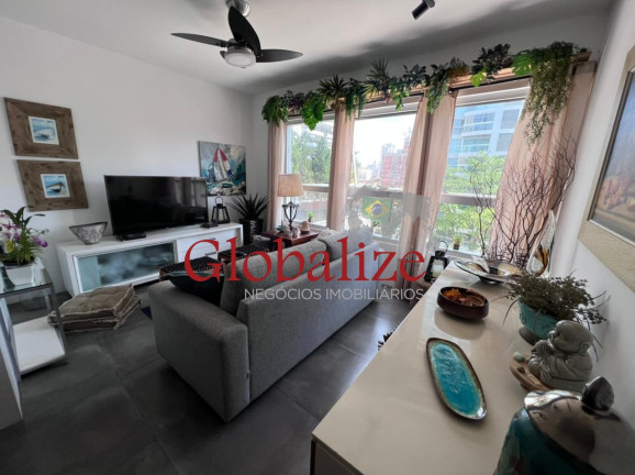 Imagem Imóvel com 2 Quartos à Venda, 72 m² em Embaré - Santos Imagem Imóvel com 2 Quartos à Venda, 72 m² em Embaré - Santos