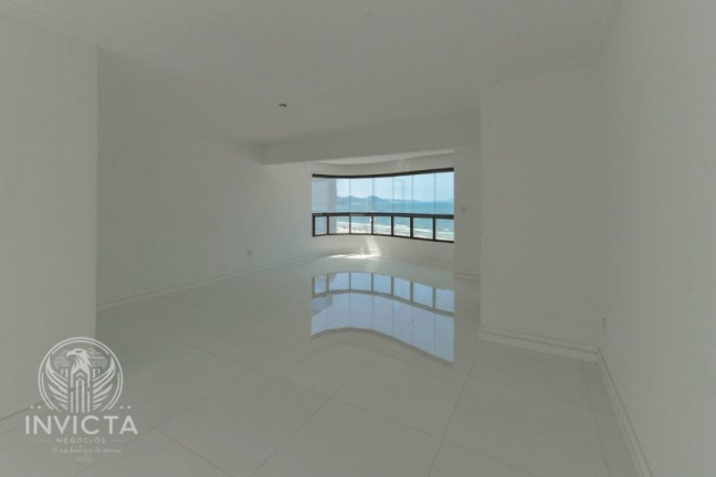 Imagem Apartamento com 3 Quartos à Venda, 110 m² em Centro - Balneário Camboriú Imagem Apartamento com 3 Quartos à Venda, 110 m² em Centro - Balneário Camboriú