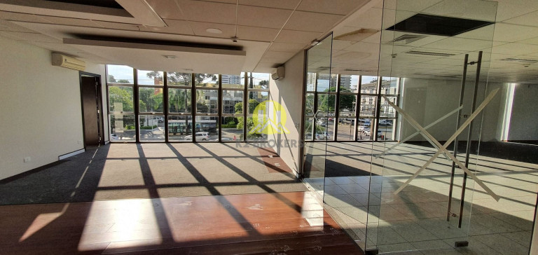 Imagem Loja para Alugar, 854 m² em Centro Cívico - Curitiba Imagem Loja para Alugar, 854 m² em Centro Cívico - Curitiba