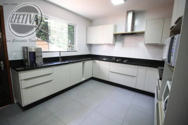 Imagem Casa com 4 Quartos à Venda, 517 m² em Rebouças - Curitiba