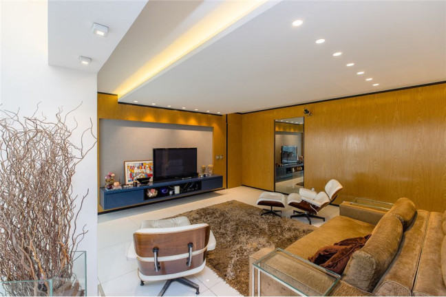 Imagem Apartamento à Venda, 335 m² em Moema - São Paulo Imagem Apartamento à Venda, 335 m² em Moema - São Paulo