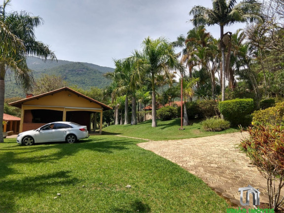 Imagem Imóvel com 8 Quartos à Venda,  em Guaraiúva - Vargem