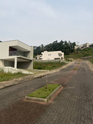 Terreno à Venda, 180 m² em Velha - Blumenau