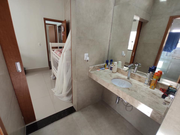 Imagem Imóvel com
3 Quartos à Venda, 170 m² em
Chacara Sao Pedro -
Aparecida De Goiania Imagem Imóvel com
3 Quartos à Venda, 170 m² em
Chacara Sao Pedro -
Aparecida De Goiania