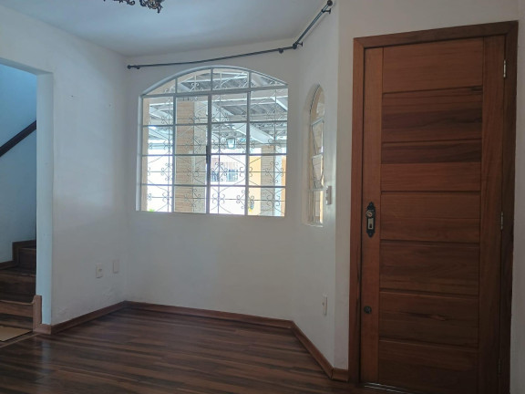 Imagem Casa com 3 Quartos à Venda, 125 m² em Xaxim - Curitiba