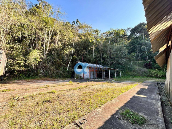 Imagem Galpão para Alugar, 650 m² em Quarteirão Brasileiro - Petrópolis Imagem Galpão para Alugar, 650 m² em Quarteirão Brasileiro - Petrópolis
