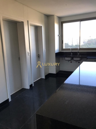 Imagem Imóvel com 4 Quartos à Venda, 174 m² em Vale Do Sereno - Nova Lima