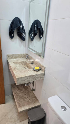 Imagem Casa com 2 Quartos à Venda, 125 m²