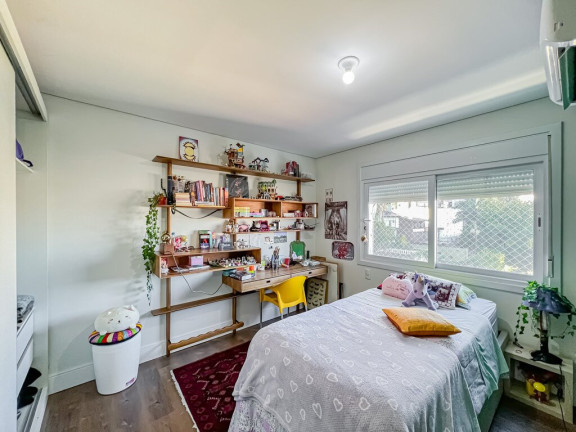Imagem Imóvel com 4 Quartos à Venda,  em Rio Branco - Porto Alegre