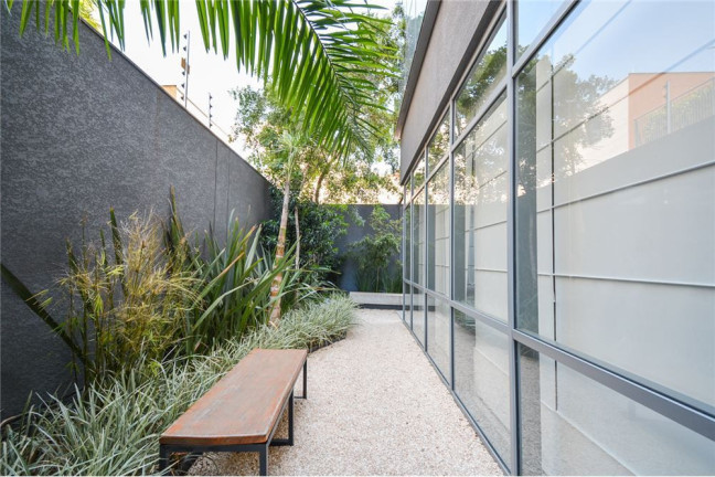 Imagem Imóvel com 1 Quarto à Venda, 24 m² em Indianópolis - São Paulo Imagem Imóvel com 1 Quarto à Venda, 24 m² em Indianópolis - São Paulo