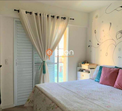 Imagem Apartamento com 3 Quartos à Venda, 130 m²